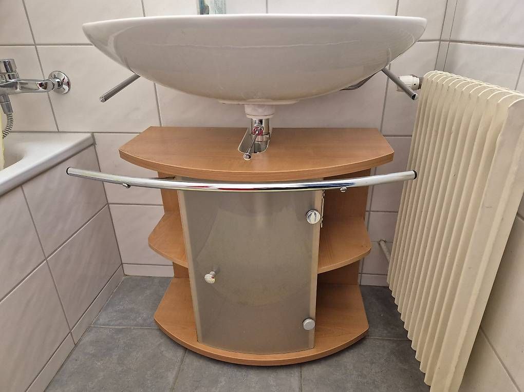 Mobili per bagno: Waschbeckenunterschrank auf Rollen – Usato da Winterthur venduto da 2crazy4u