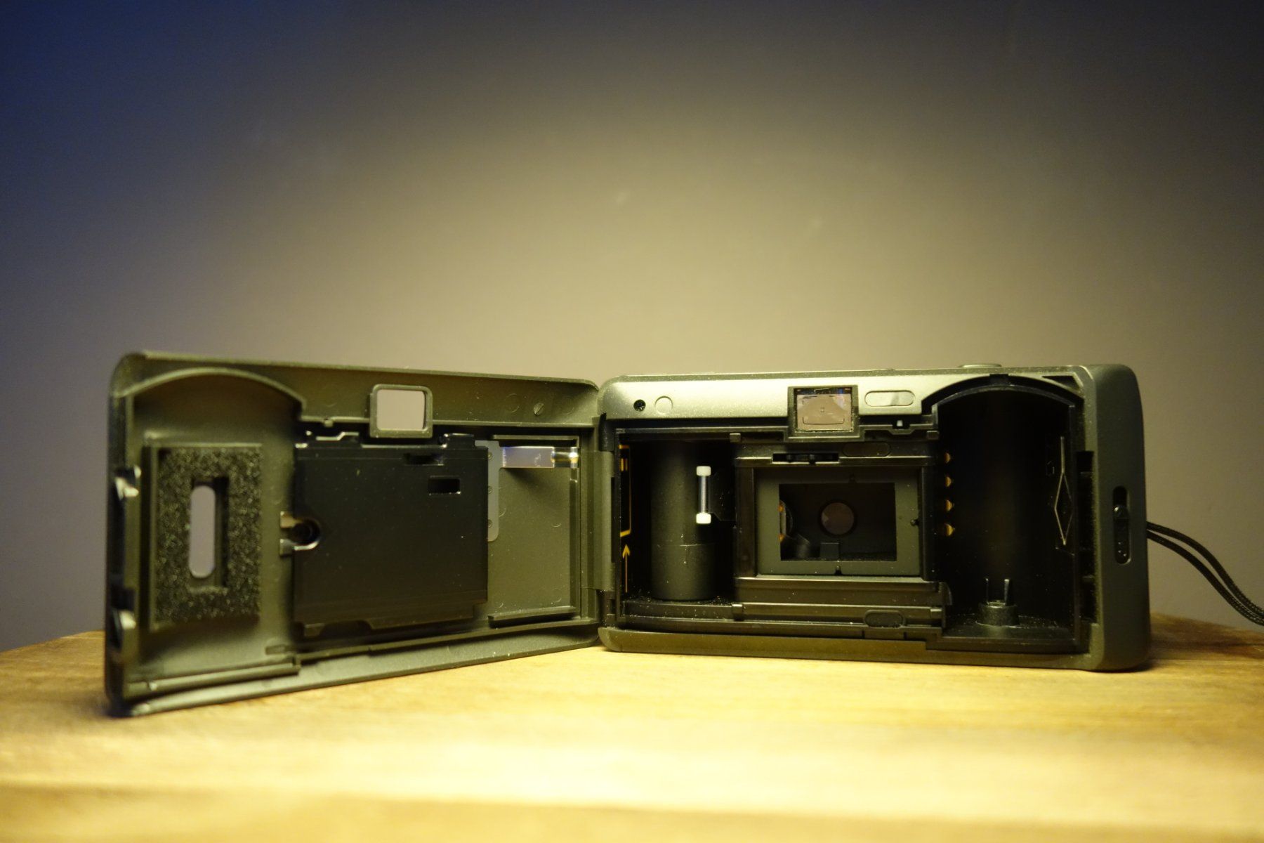 Leica Fotocamera: Leica Mini Elmar 1:3.5 35mm – Usato da Bern venduto da Phandora 7