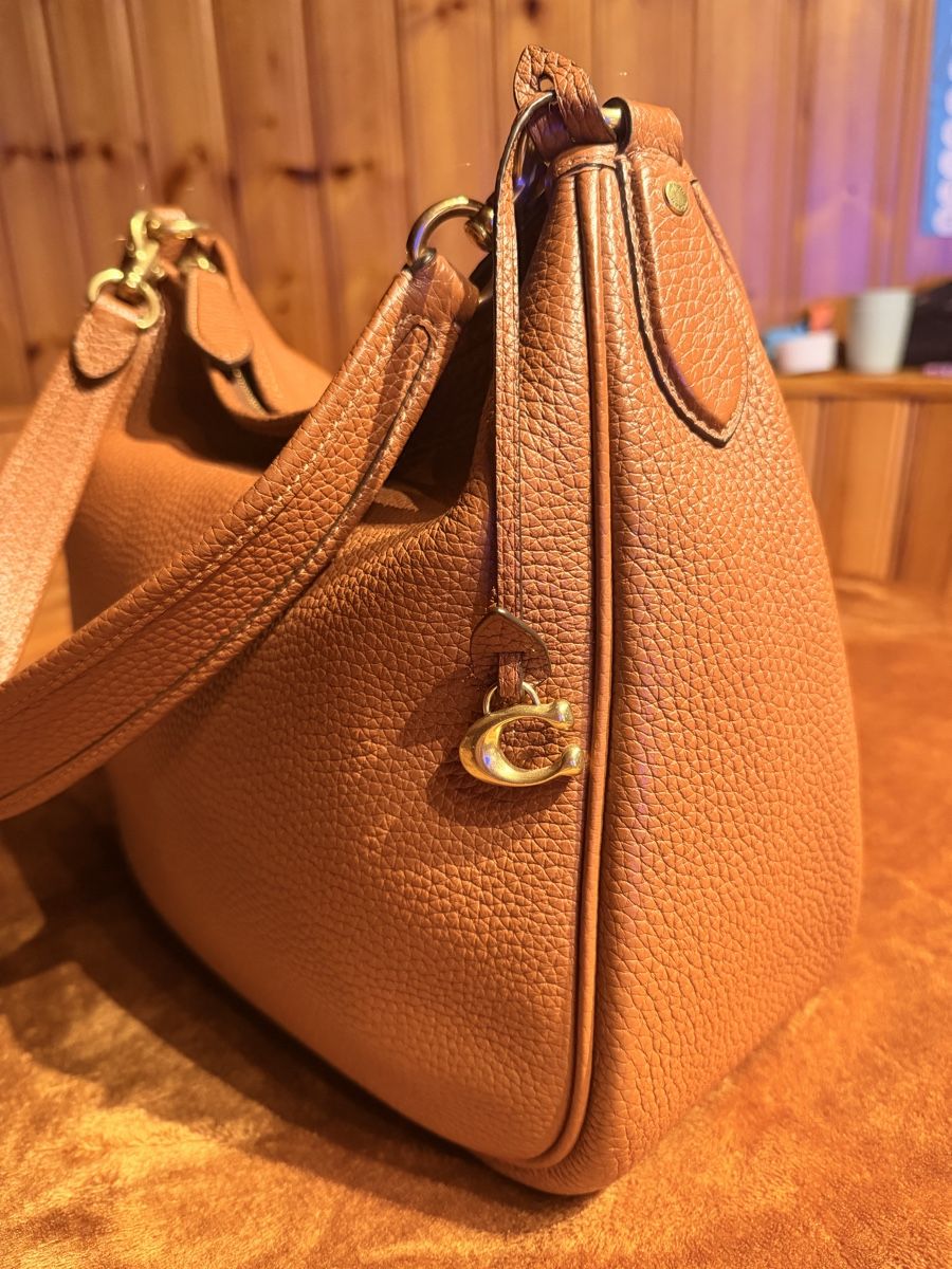 Coach Sacs femmes: Coach handbag brown leather used condition – D'occasion à Troistorrents par gen_55p7 1
