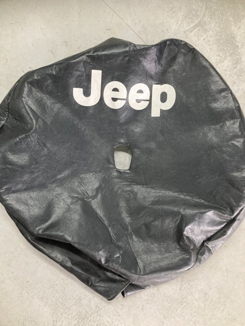 Jeep Alle Autoersatzteile: Original Jeep Wrangler  Reserverad Abdeckung - Schwarz, Top! – Gebraucht aus Cham von WB2223