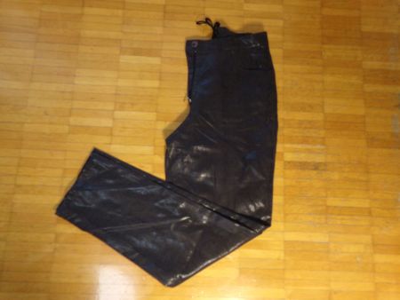 Damen Hose schwarz mit druck  Gr. 38