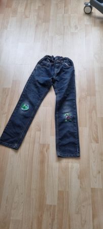 Coole Jeans mit Flicken, Grösse 140 , ideal für Herbst!
