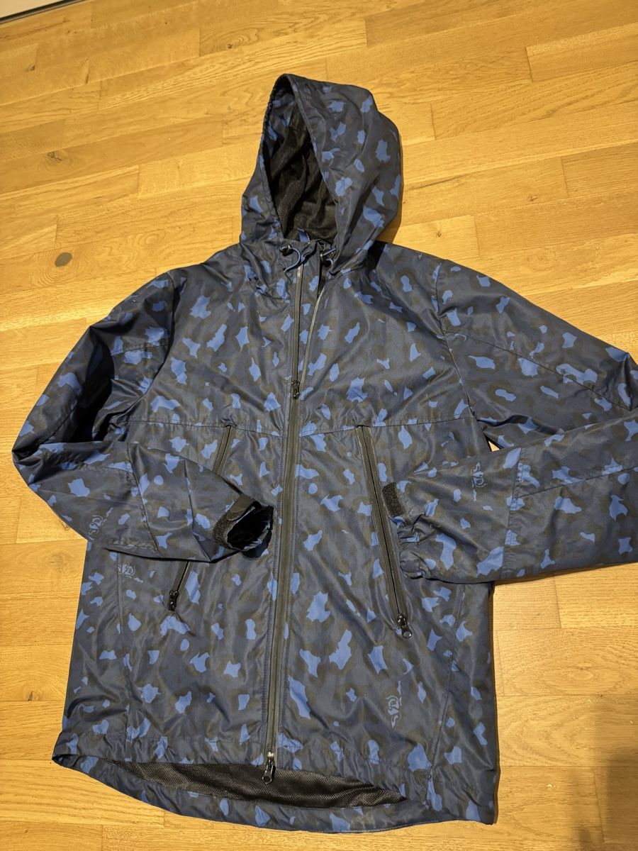 H&M Giacche: H&M Divided Regenjacke, Herren Grösse M – Usato da Altendorf venduto da wqv_97 1