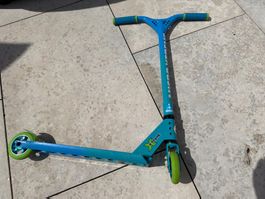 Kinder Tretroller Micro Xtreme blau guter Zustand