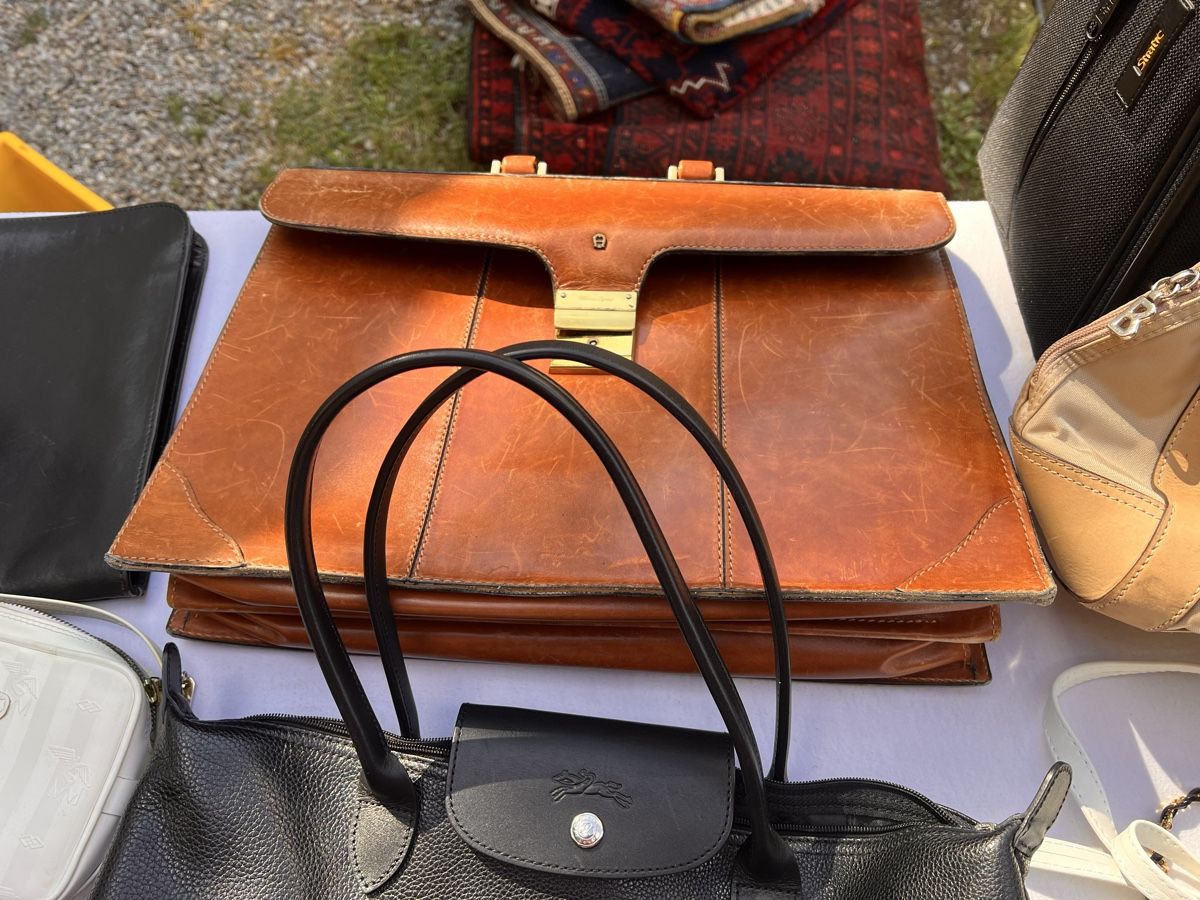 Borse da donna: Verschiedene Taschen (218) – Usato da Glattfelden venduto da maa_qcj8 4