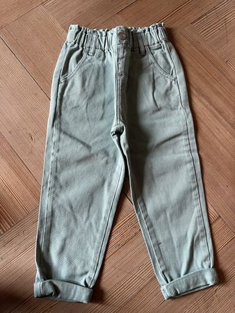 Mintgrüne Jeans Gr. 98
