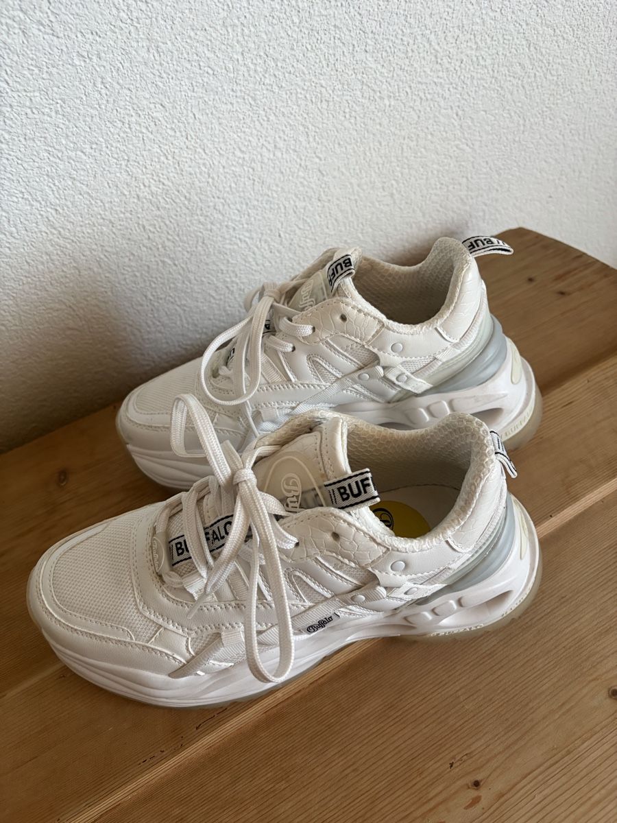 Buffalo Damenschuhe: Buffalo Schuhe – Gebraucht aus Rüderswil von dariasophialuisa 1