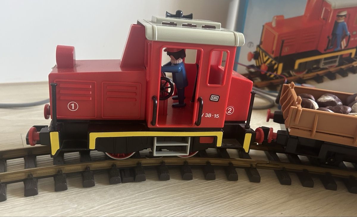 Playmobil Spielzeuge: Playmobil - Spielbahn mit Zubehör – Gebraucht aus Gossau SG von Gallus00 1