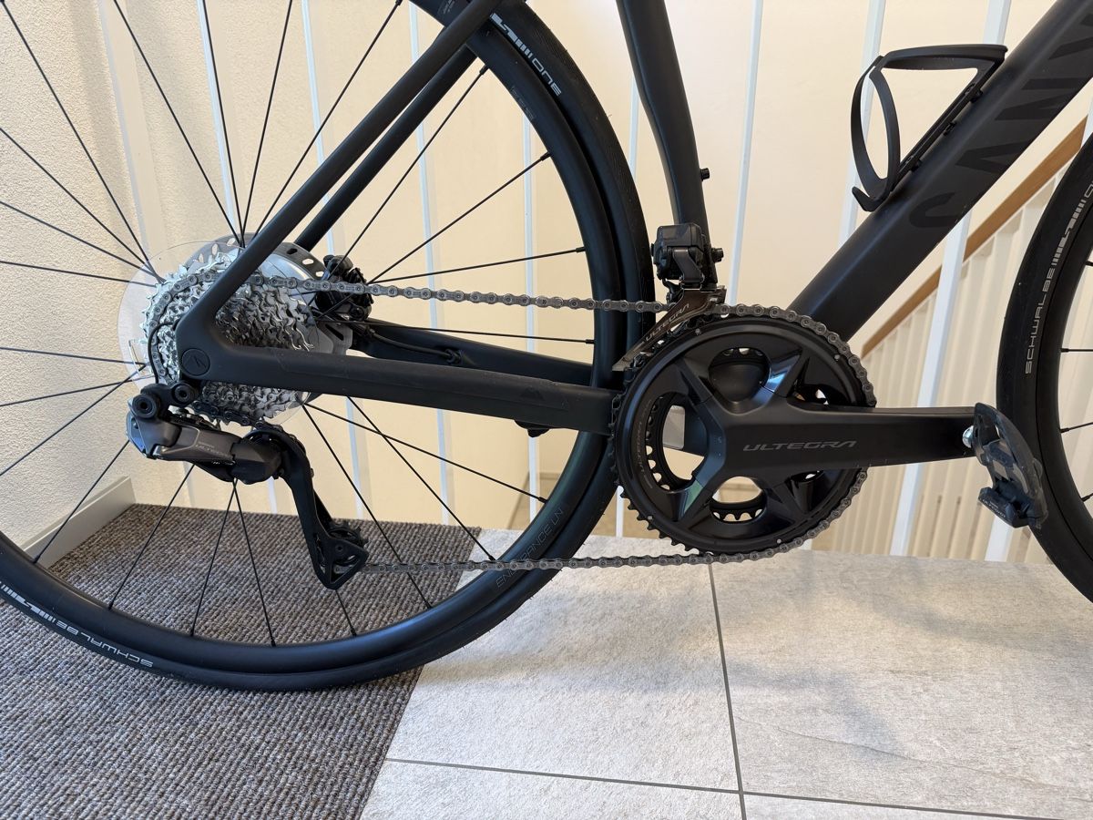 Canyon Vélos: Canyon Endurace CF8 Di2 - Grösse S – D'occasion à Ennetbürgen par sim_dgz8 2