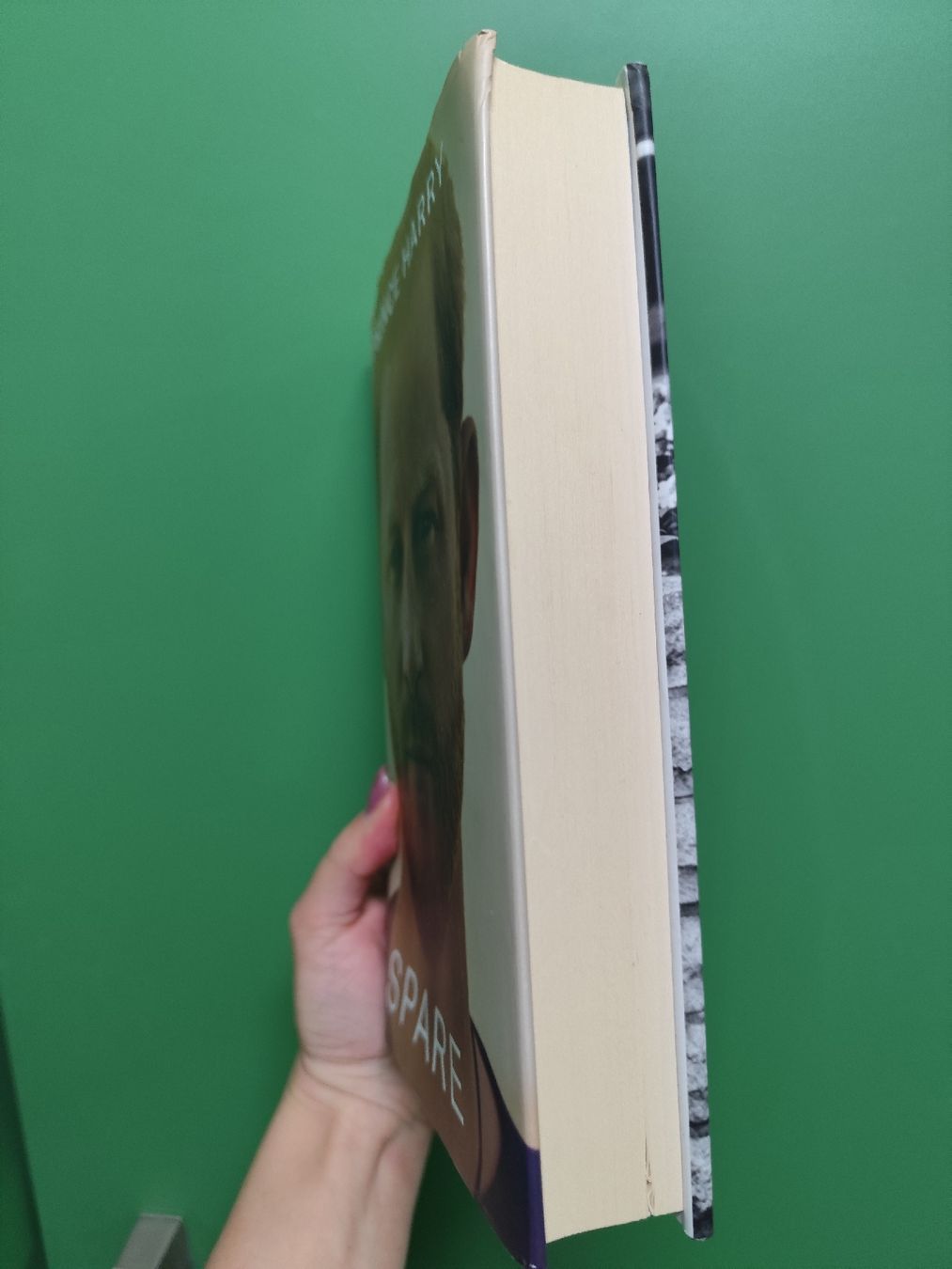 Libri: Prince Harry Spare memoir – Usato da Mägenwil venduto da VintageGirly 1