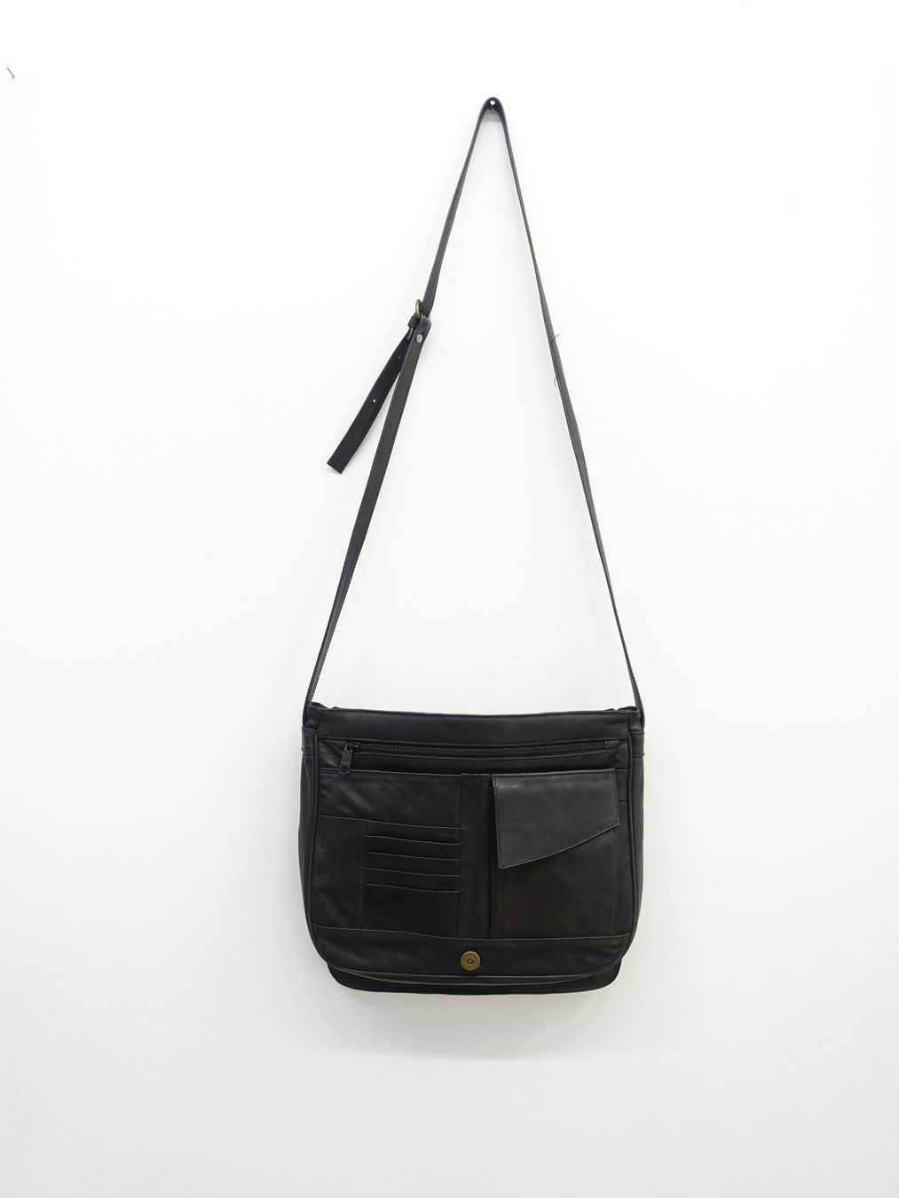 Borse da donna: Leder Handtasche Schwarz / ungetragen – Usato da Basel venduto da descendant 2