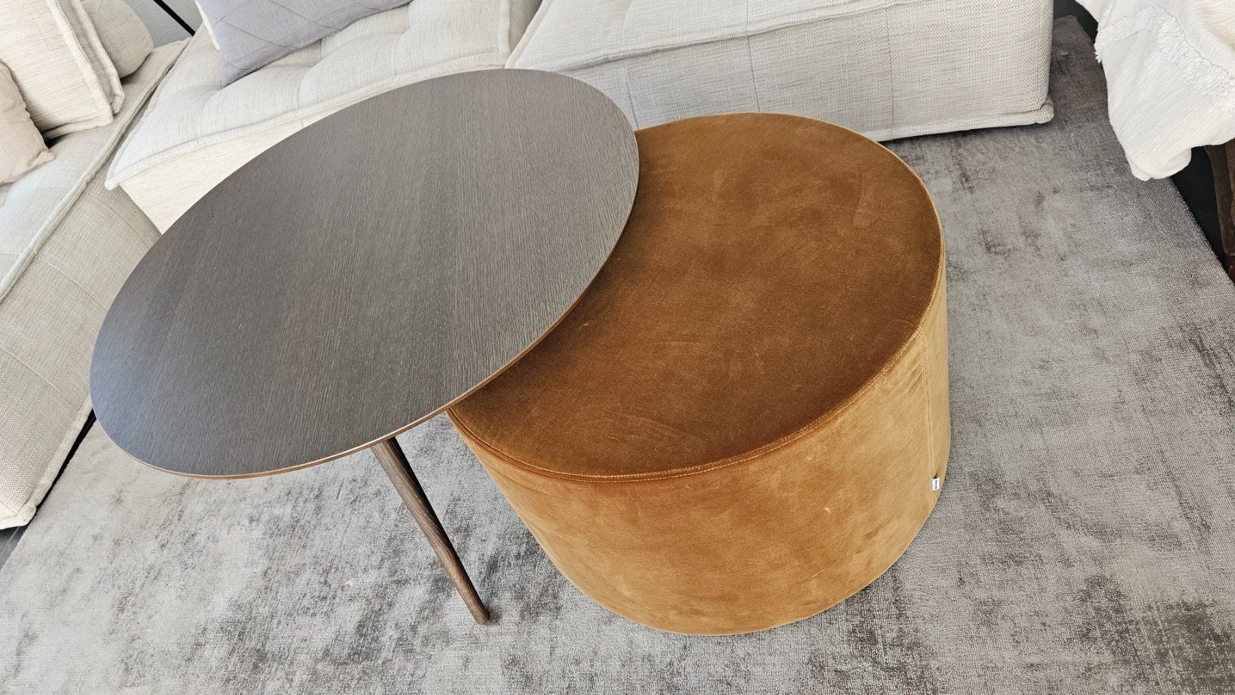 Boconcept Tables: Couchtisch - BoConcept  Dunkles Eichenfurnier – D'occasion à Zürich par liligruen 1