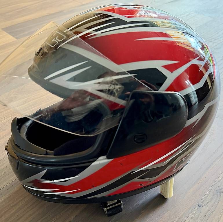 Casques & visières: Motorradhelm Gr. L - HJC – D'occasion à Küssnacht am Rigi par AutoVilla