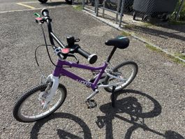 Kindervelo Woom 4 Purple gebrauchter Zustand