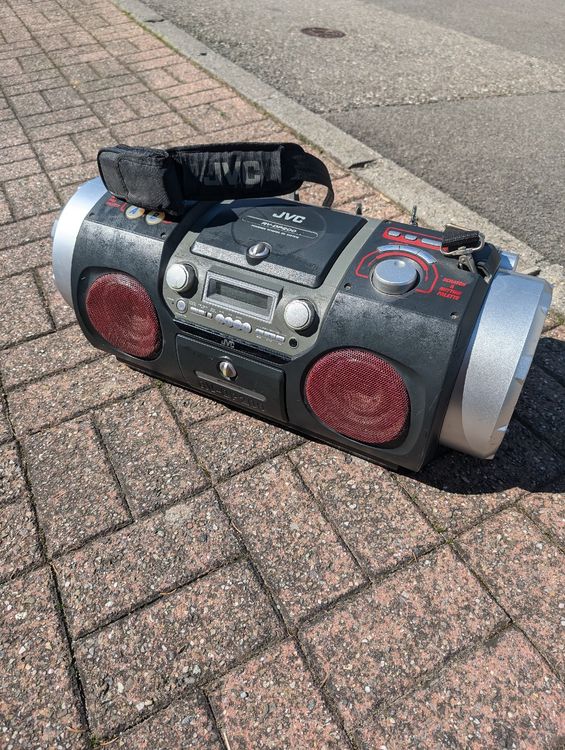 JVC RV-NB1 Boomblaster - Der ultimative Sound für Unterwegs! (Gebraucht ...