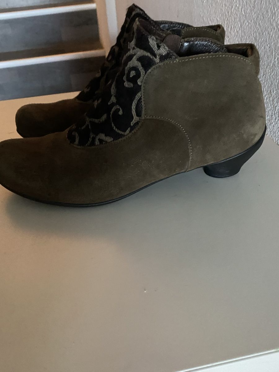Think Scarpe da donna: Think Stiefeletten Gr.39 – Usato da Biel-Benken BL venduto da PANORMUS 3