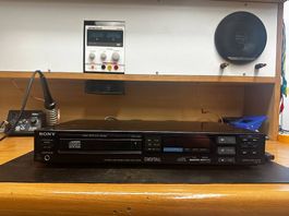 Sony CDP-40 Compact Disc Player