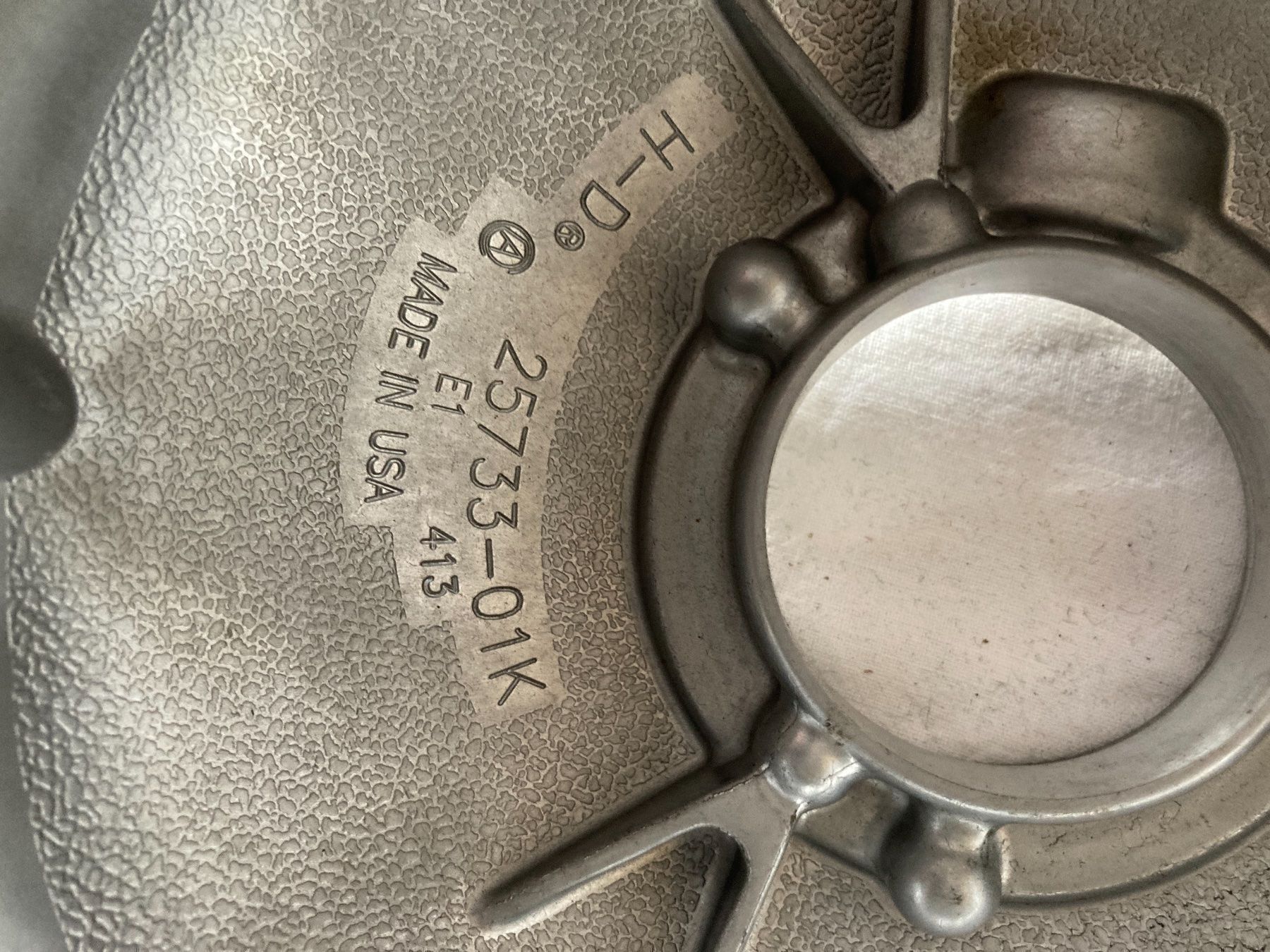 Harley-Davidson Tutti i ricambio per moto: Harley Davidson Primärdeckel V Rod 25733-01K – Usato da Schötz venduto da Harley35 2