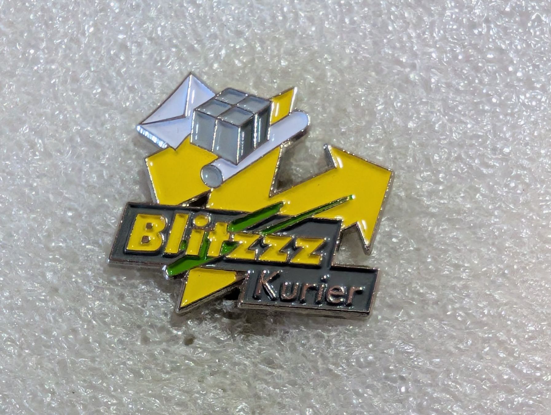Placchette & Badge: Ansteckpin 110: Blitzzz Kurier – Usato da Oppligen venduto da Pin-Fall-Shop