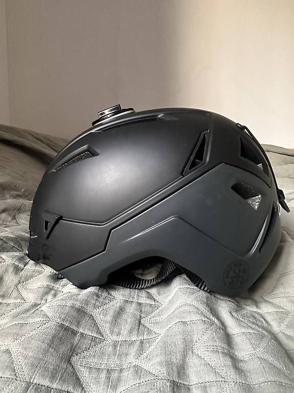 Julbo Caschi: julbo peak lt helm 58-60cm – Usato da Zürich venduto da gontmat