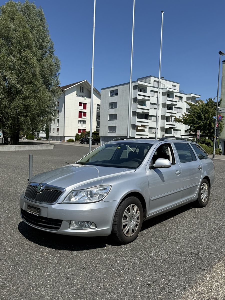 Skoda Automobili: Skoda Octavia 1.6 TDI DSG – Usato da Widnau venduto da SBCars1