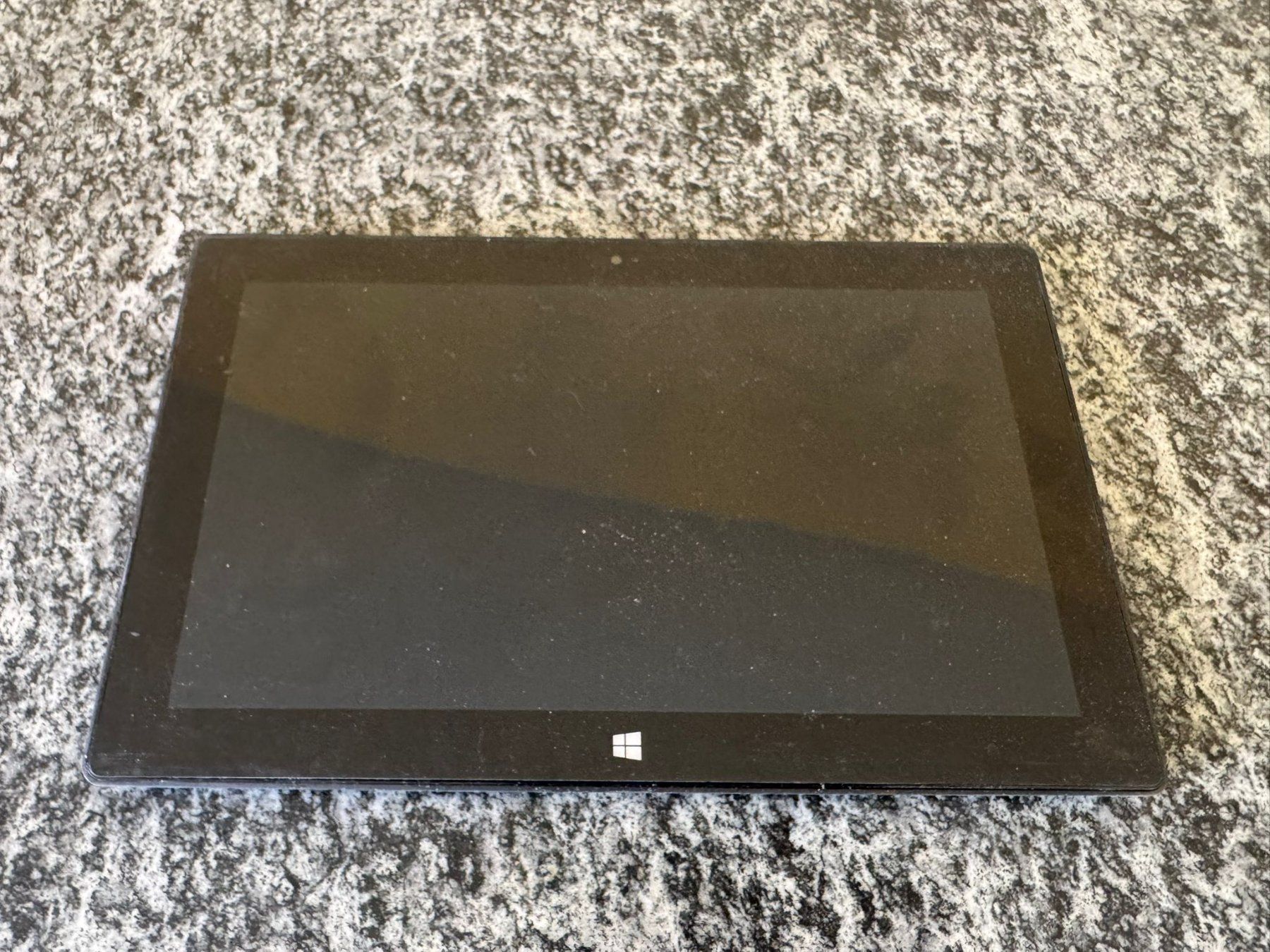 Microsoft Tablet PC: Surface RT 64GB - ungeprüft!! Ab 12CHF!! – Defekt aus Olten von HoYa01