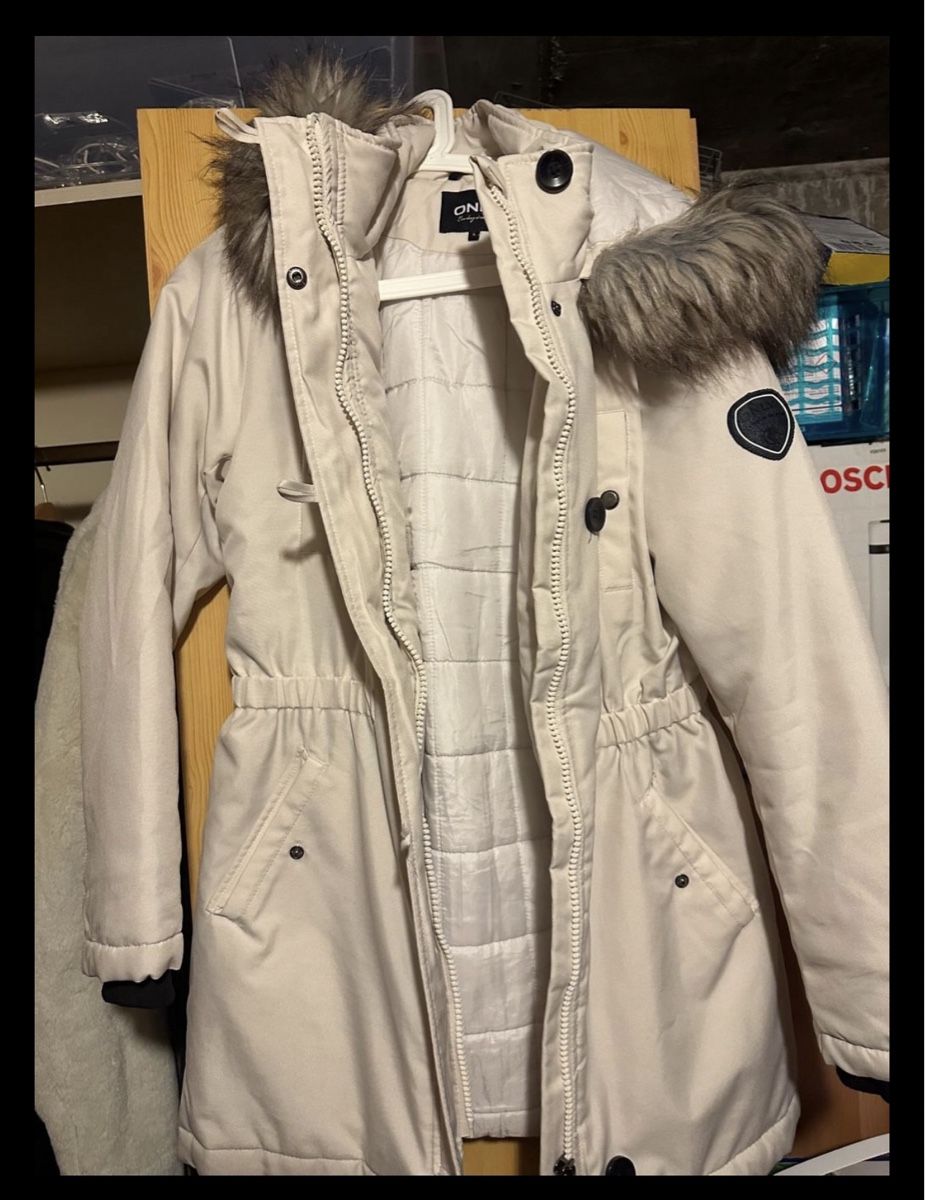 Only Jacken: ONLY Winterjacke Damen Gr. S weiss – Neu (gemäss Beschreibung) aus Wattwil von betsar.13 1