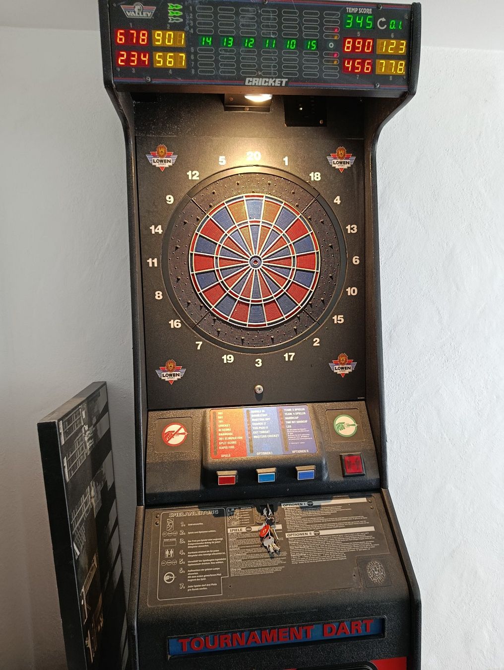 Dart: Löwen Turnier-Dart HB8 mit Leo – Gebraucht aus Altnau von TG_78