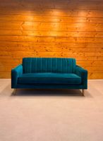 Elegantes 2-Sitzer Samt Sofa in Petrol goldene Metallfüsse