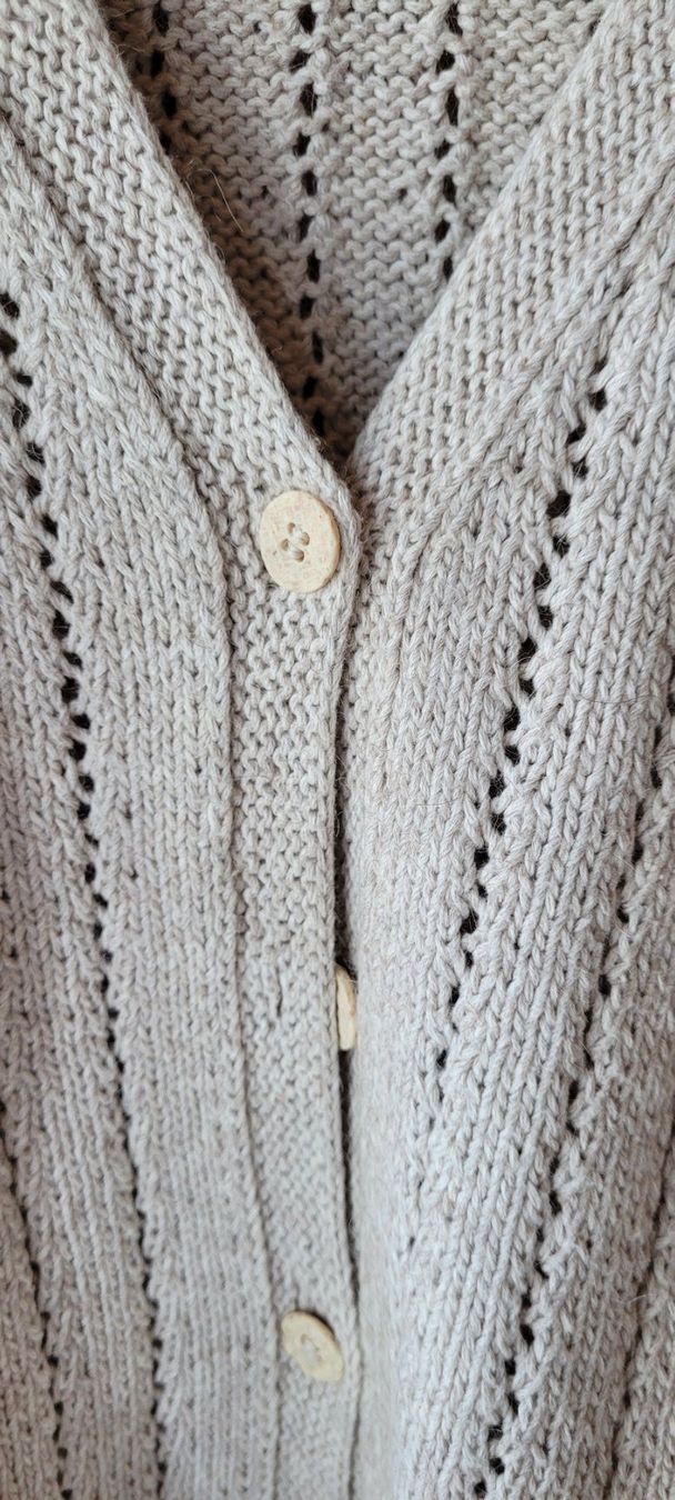 Jacken: Strickjacke beige :: Gr. 38/40 :: Handarbeit – Gebraucht aus Eggersriet von Fredb 1