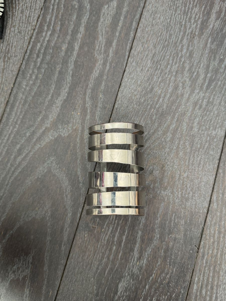 Armbänder & -reifen: sehr cooler armreif – Gebraucht aus St. Gallen von bea_9qzt 1