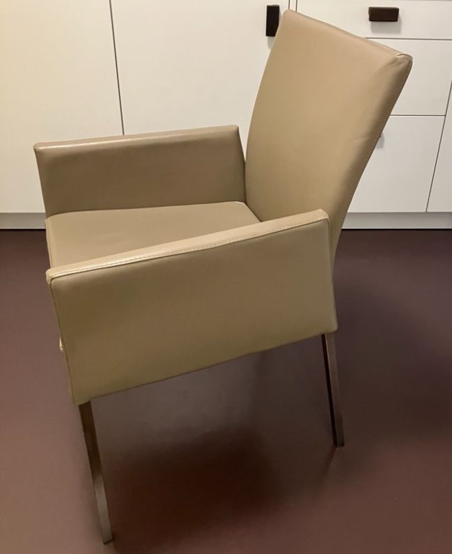 Pfister Sedie: 6x Pfister Leder-Esszimmerstühle – Usato da Zürich venduto da seerac 1