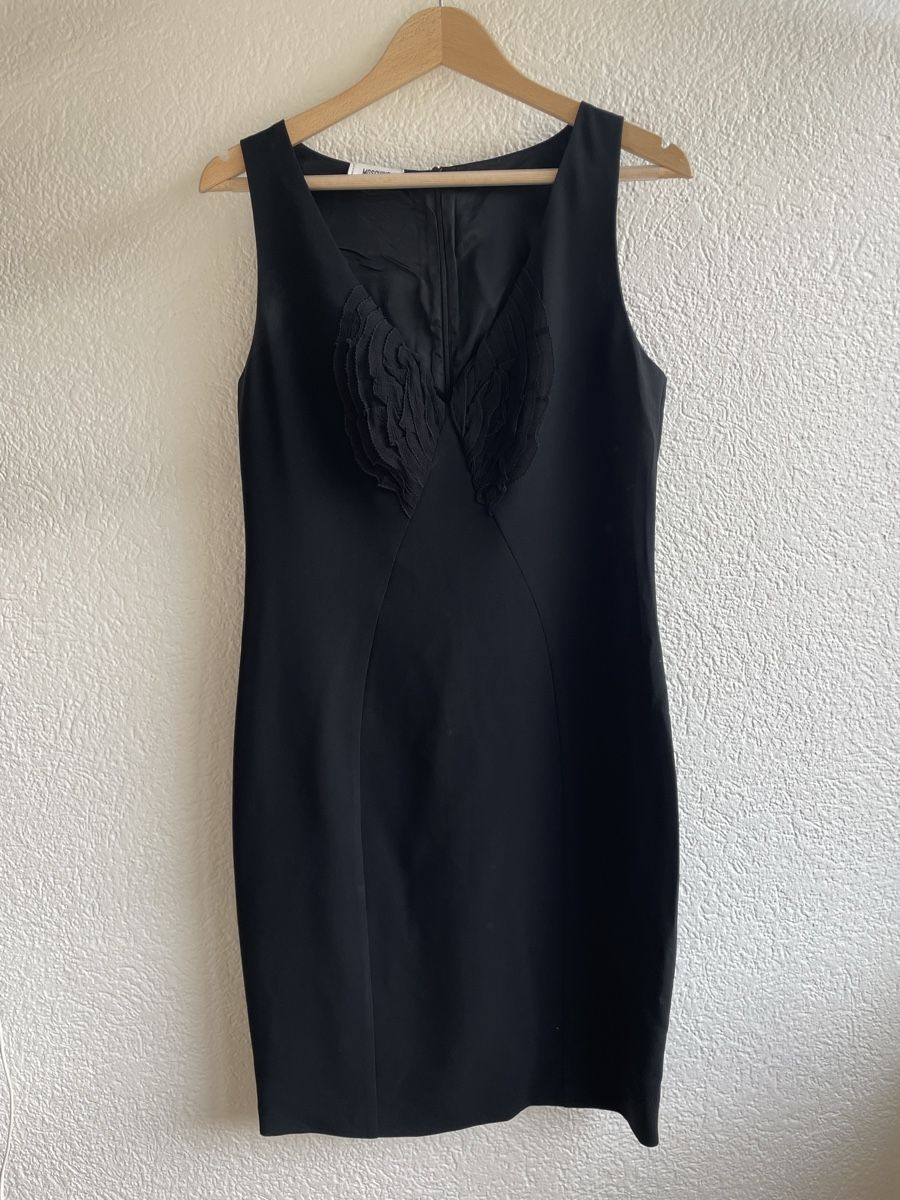 Moschino Kleider: Robe noire Moschino - Élégance assurée! – Neu (gemäss Beschreibung) aus Martigny von Lea_lucci
