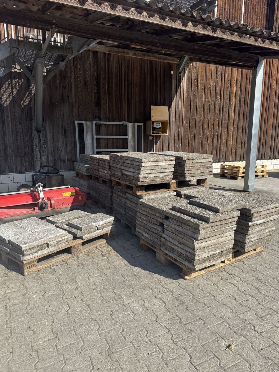 Revêtements de sol: Waschbetonplatten – D'occasion à Ortschwaben par Swearf
