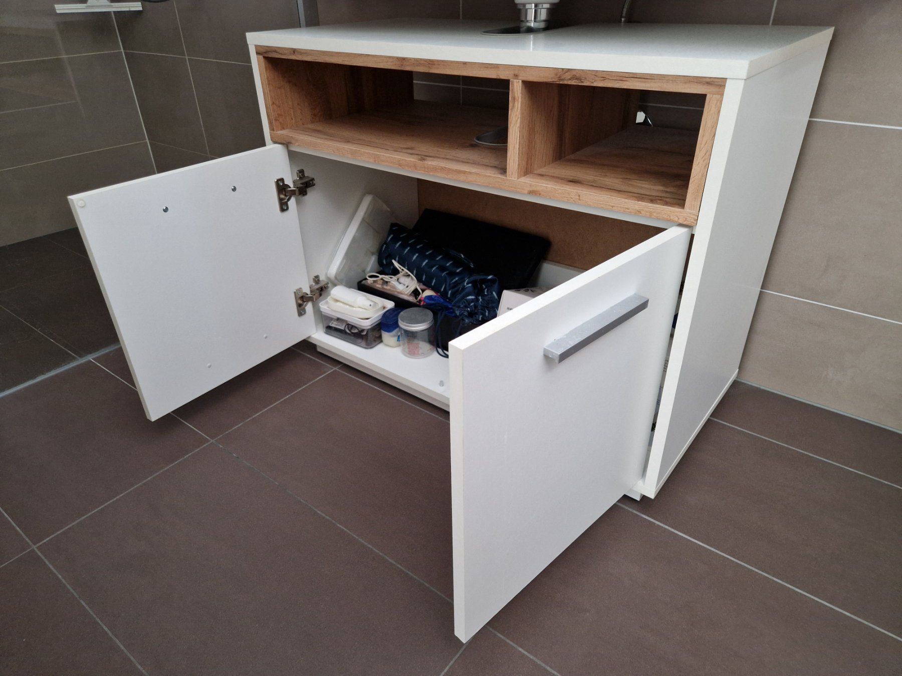 Installations & Meubles: Waschbeckenunterschrank – D'occasion à Heerbrugg par san_dr2y 4