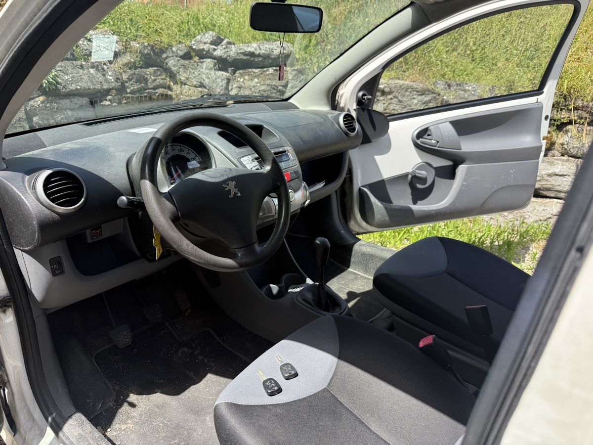 Peugeot Automobili: Peugeot 107 1.0 I – Usato da Bern venduto da CarCollectorBern 7