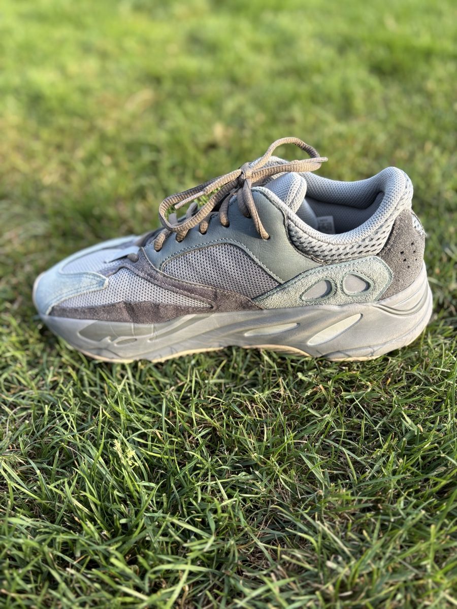 Adidas Herrenschuhe: Adidas Yeezy Boost 700 V1 – Neu (gemäss Beschreibung) aus Langendorf von Angeleyes3 1