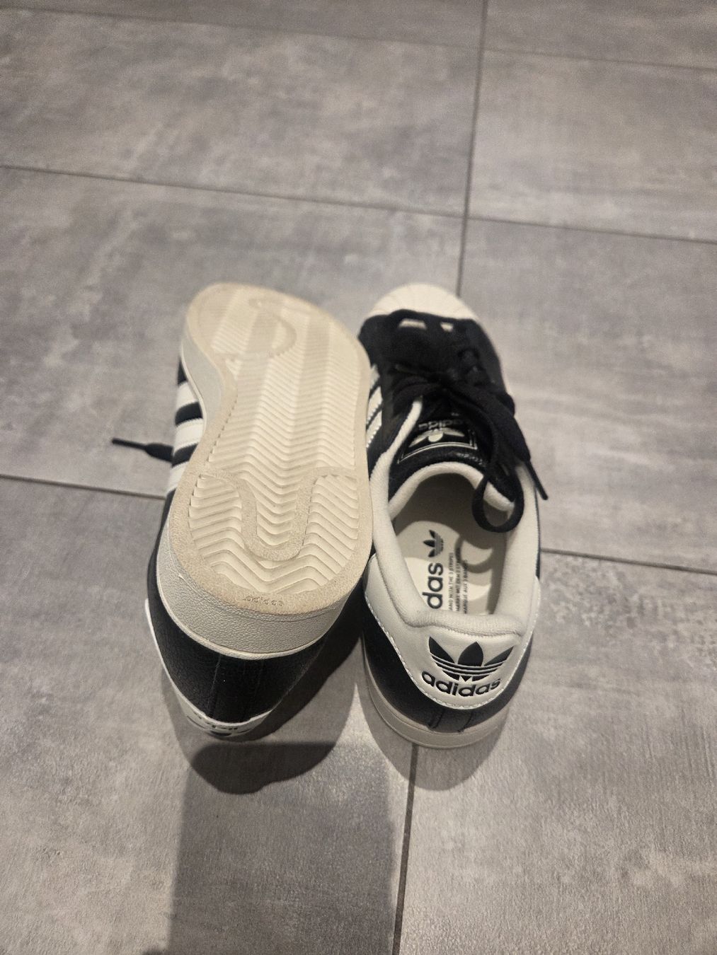 Adidas Scarpe da uomo: neue Adidas superstar gr.40 2/3 – Nuovo (secondo la descrizione) da bellinzona venduto da zeus6535 5