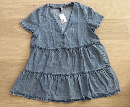 Jolie robe courte en jeans bleue taille XL décolleté en V av
