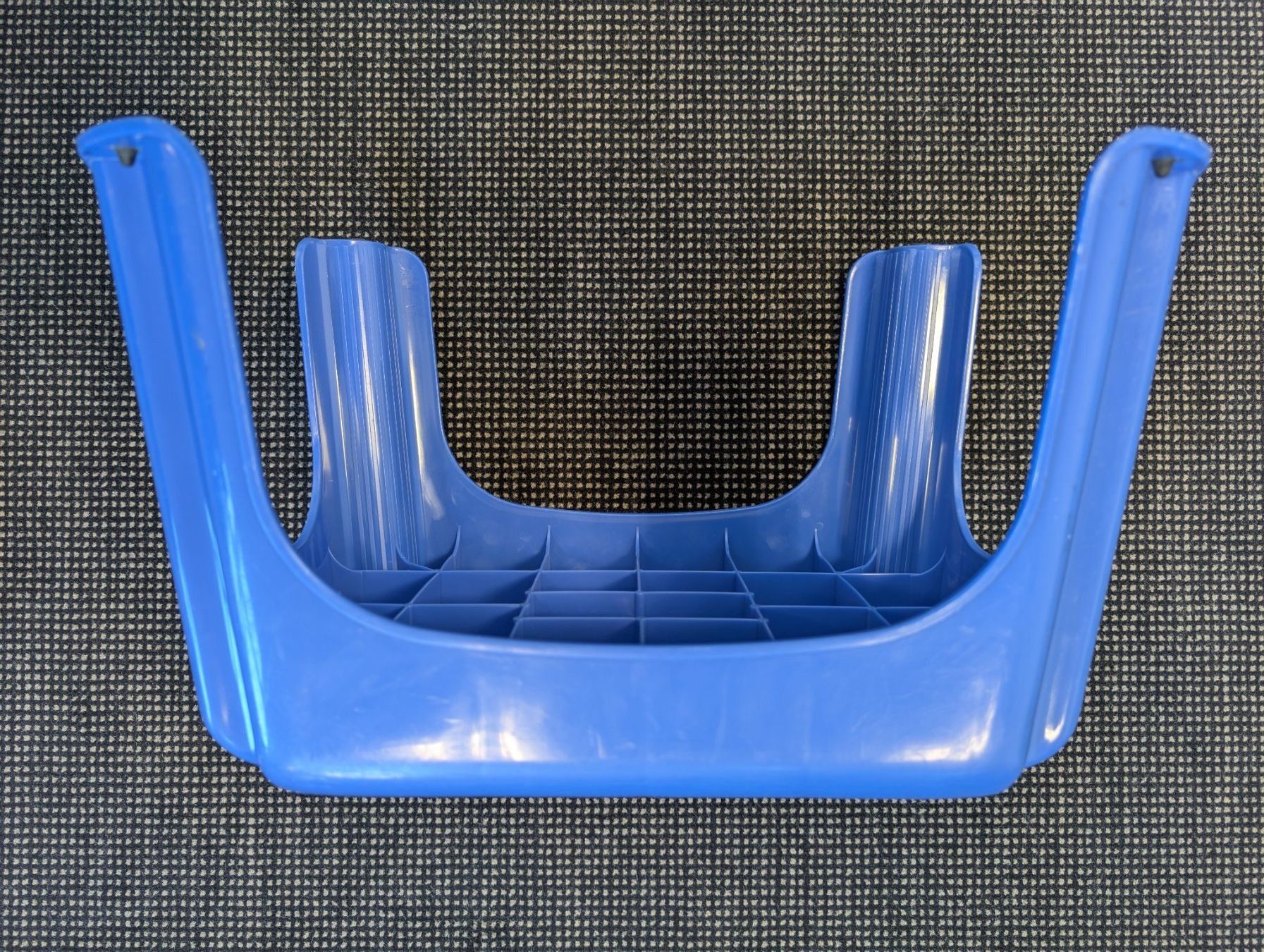 Sgabelli: Stabiler Kindertritt / Hocker blau (Kunststoff) – Usato da Zug venduto da Cry71 1