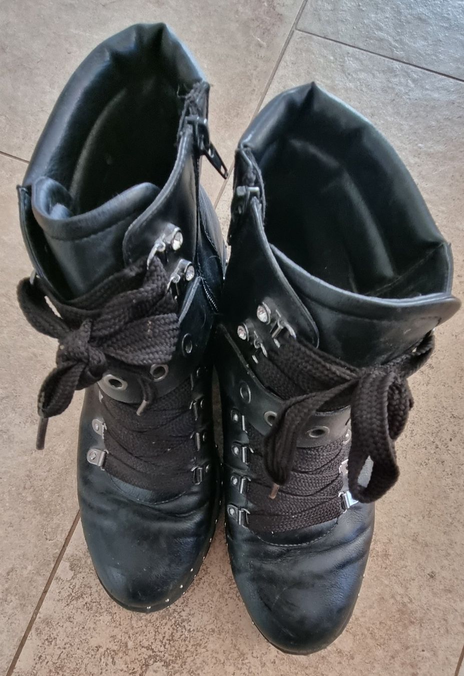 Scarpe da donna: Robuste Schuhe gr.41 – Nuovo (secondo la descrizione) da Grossdietwil venduto da GNOM313 1