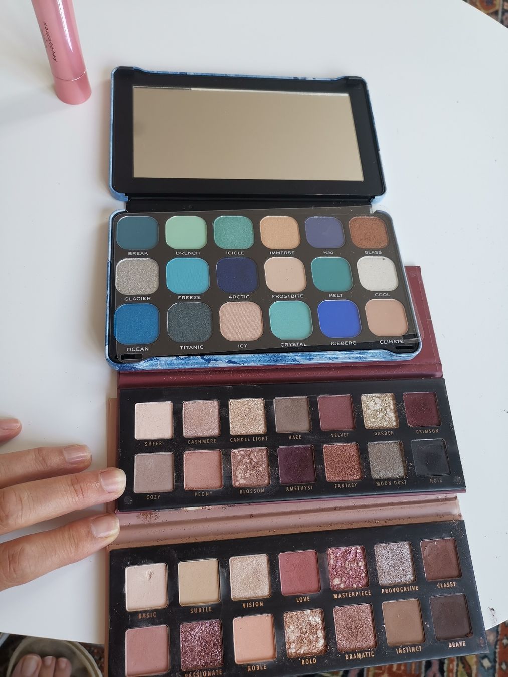 Catrice Make-up: Catrice und Revolution Lidschatten – Gebraucht aus Stabio von Princhipi
