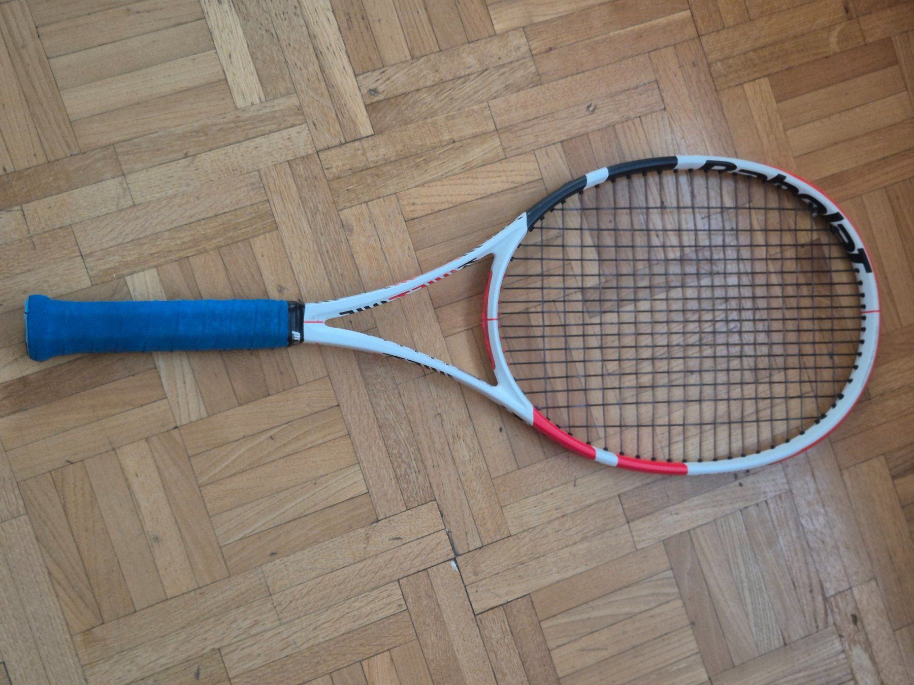 Babolat Raquettes: 3 x babolat pure strike 98 – D'occasion à Lausanne par dom_pty2 2