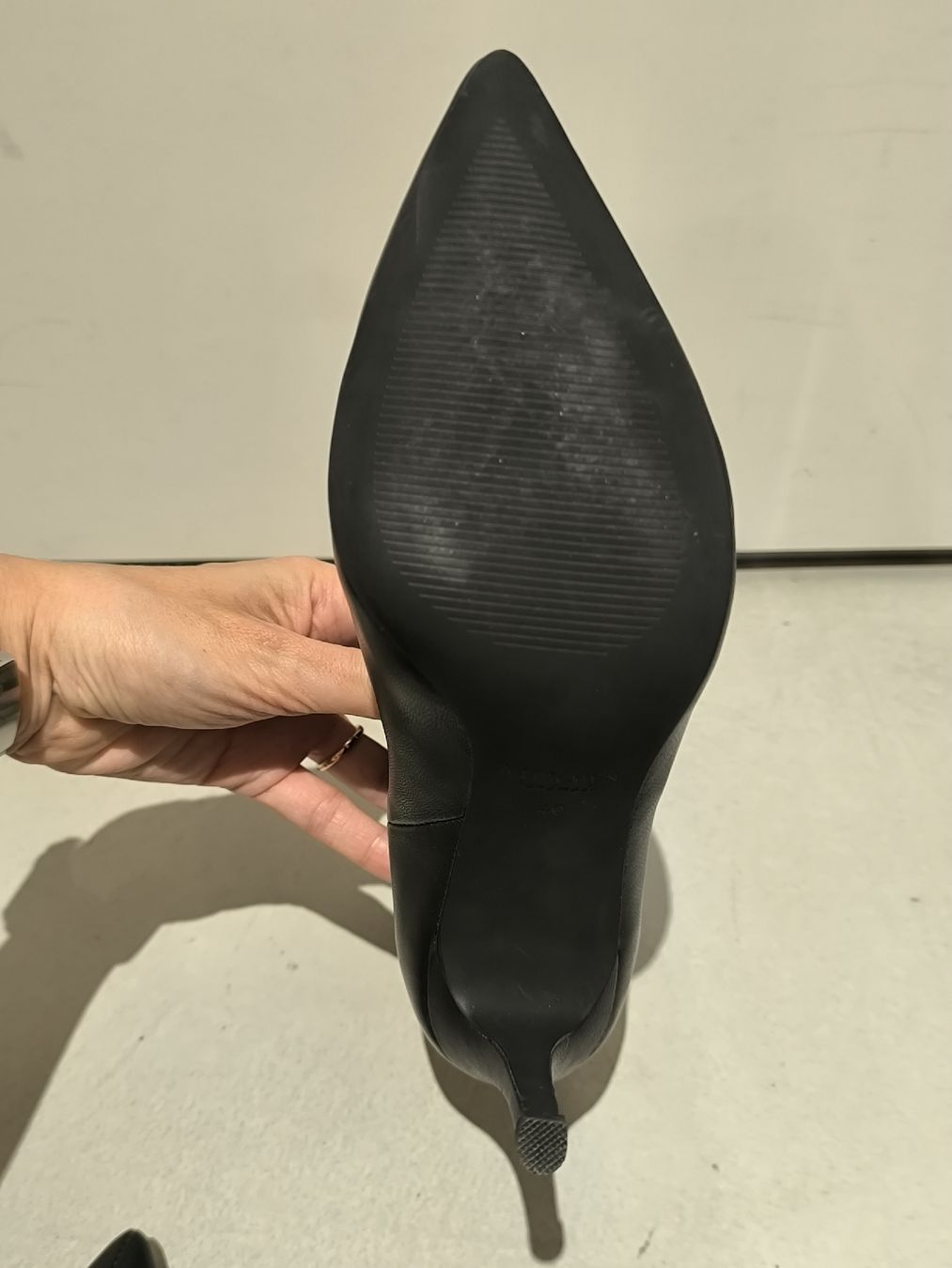 Scarpe da donna: Wittchen Black Leather Heeled Ankle Boots, Size 40 EU – Nuovo e nell'imballaggio originale da Winkel venduto da dan_r55h 4