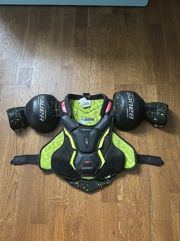 Schutz & Schoner: Bauer Brustpanzer X3 Vapor Junior Medium Grösse – Gebraucht aus Grindel von R_Pada