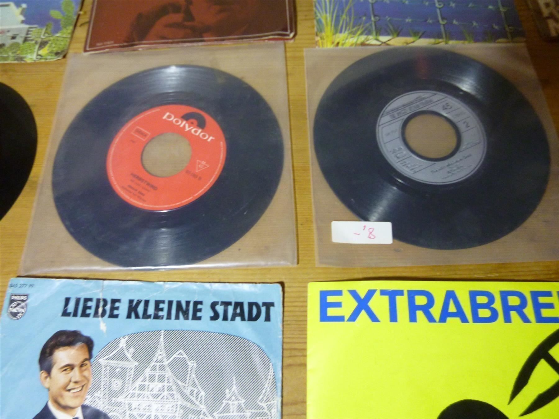 Dischi in vinile: Vinyl 18 Single Lucio Dalla Peter Alexander MU Elfon John – Nuovo e nell'imballaggio originale da Luzern venduto da vinyl24 3