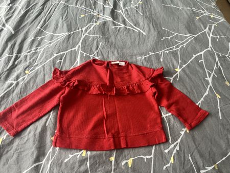 Mädchen Shirt rot Gr. 86 Rüschen Herbst