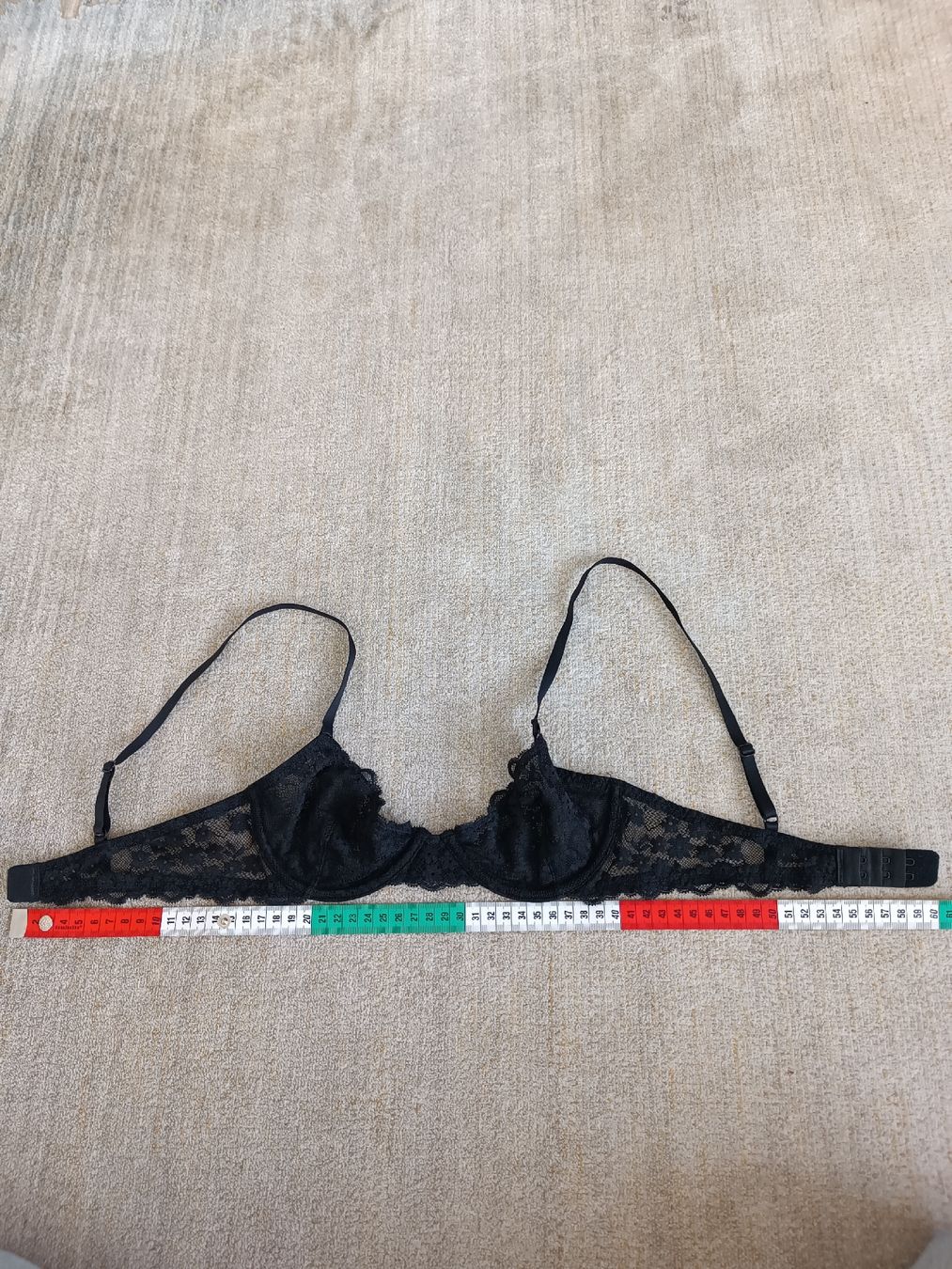H&M Sonstige Unterwäsche: SOUTIEN GORGE H&M NOIR 70A – Gebraucht aus Sierre von shirley04 3