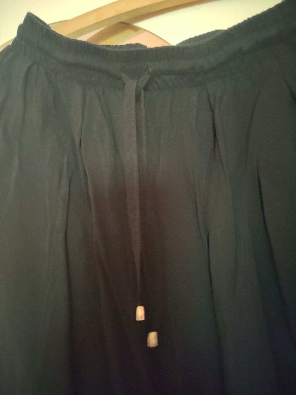 Hosen: Weite Sommerhose, Grösse M, schwarz – Gebraucht aus Dübendorf von Cocochala8 1