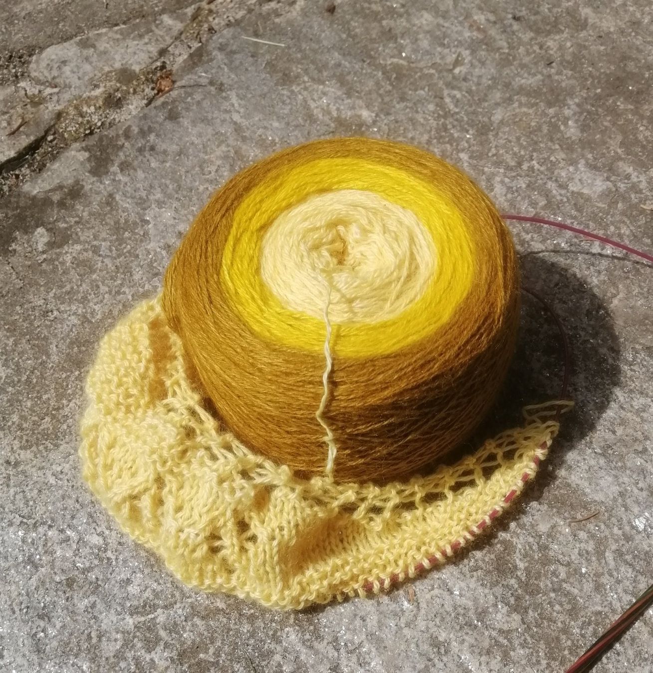 Foulard & Sciarpe: Schultertuch "Sweetcorn" mit Alpaca / Seide NEU – Nuovo (secondo la descrizione) da Langenthal venduto da Handstrick 9